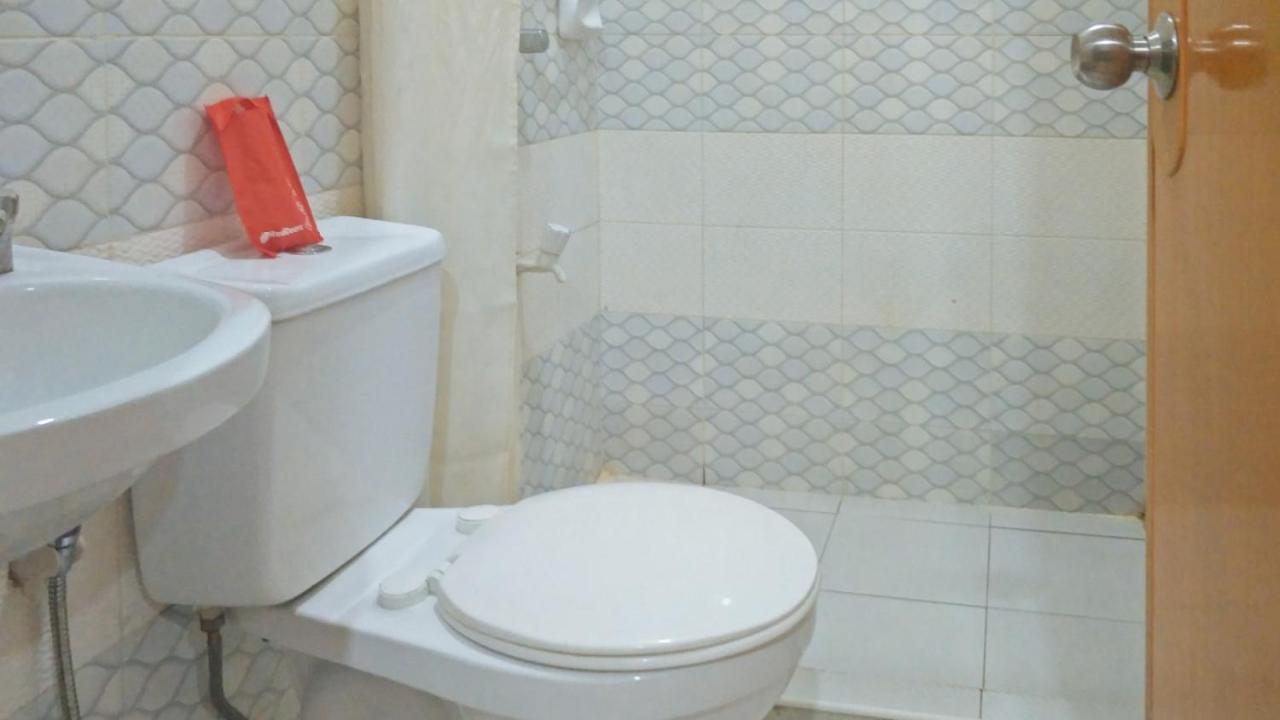 Reddoorz Near Talisay District Hospital Hotel Candulawan Phòng bức ảnh